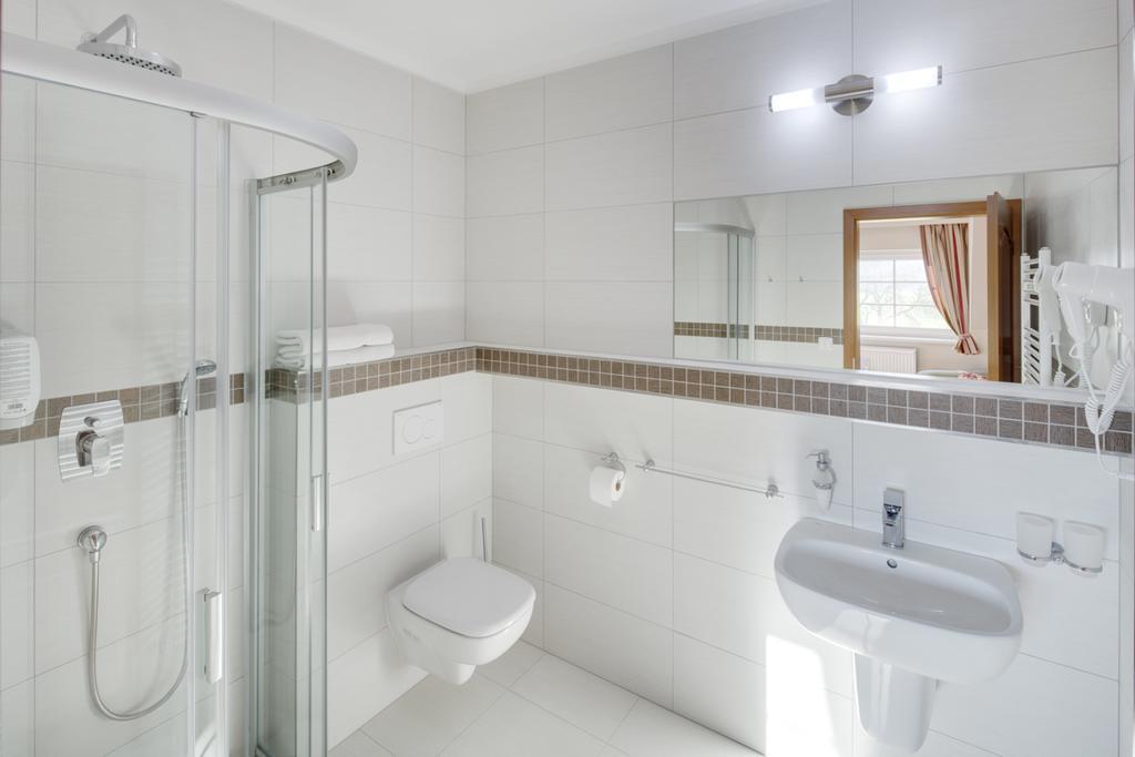Hotel Kolonie คริโวคลาท ภายนอก รูปภาพ