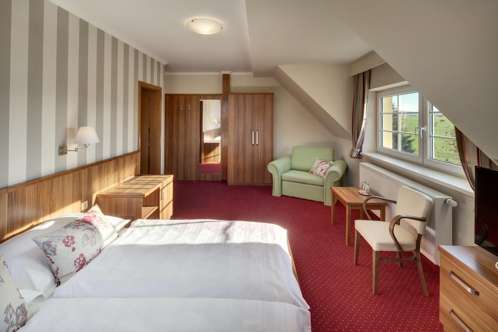 Hotel Kolonie คริโวคลาท ห้อง รูปภาพ