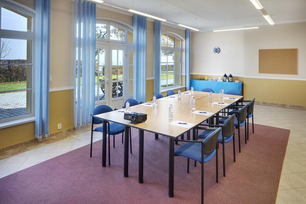 Hotel Kolonie คริโวคลาท ภายนอก รูปภาพ